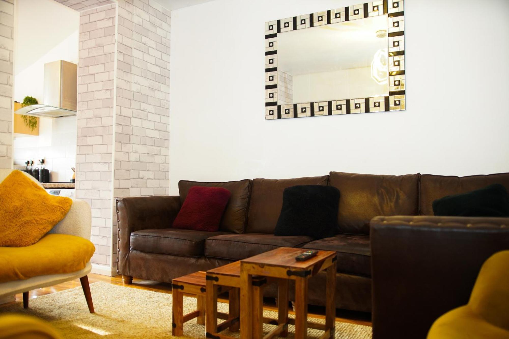 5 Bedroom House Near Cardiff City. Bagian luar foto