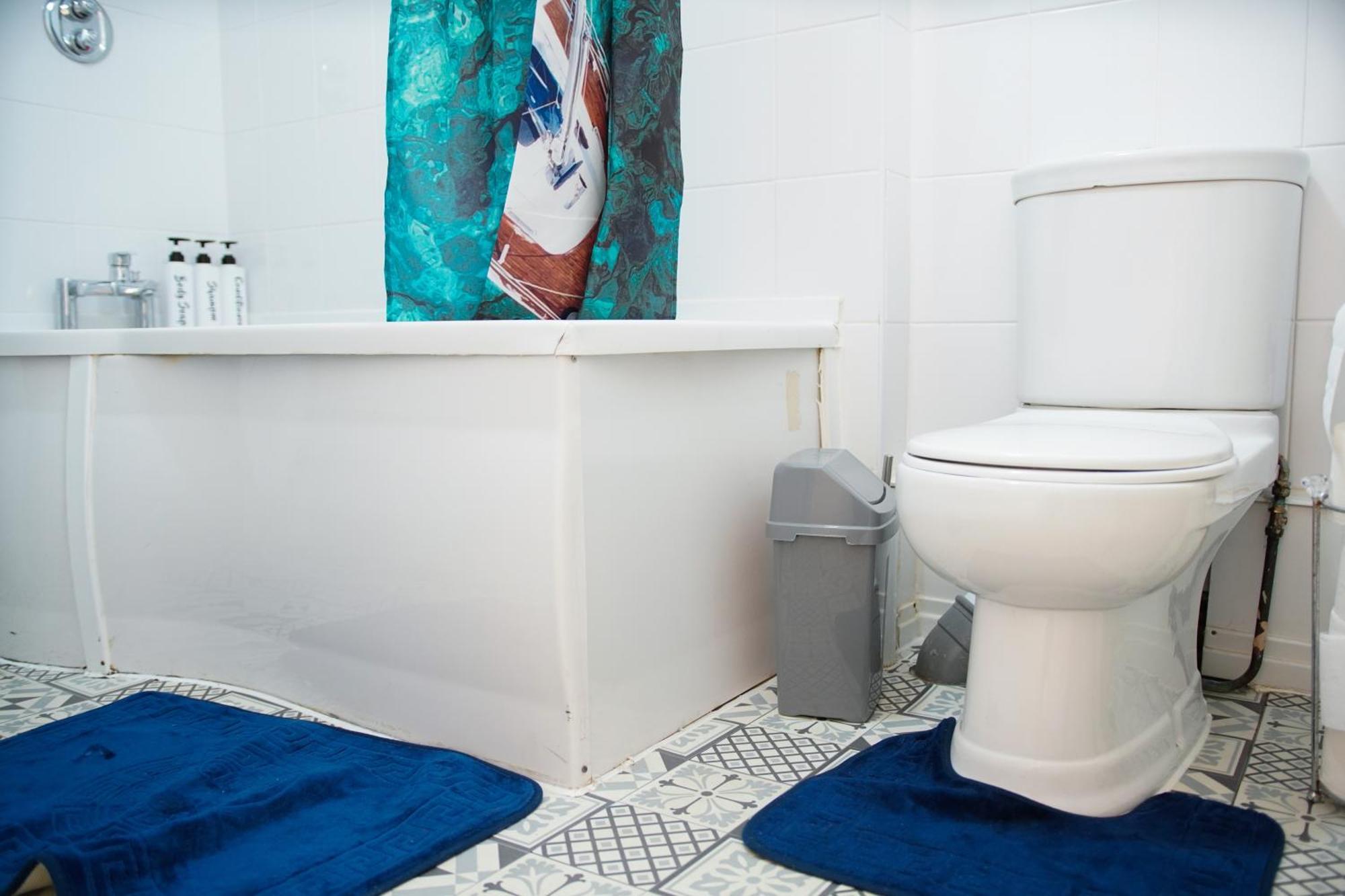 5 Bedroom House Near Cardiff City. Bagian luar foto