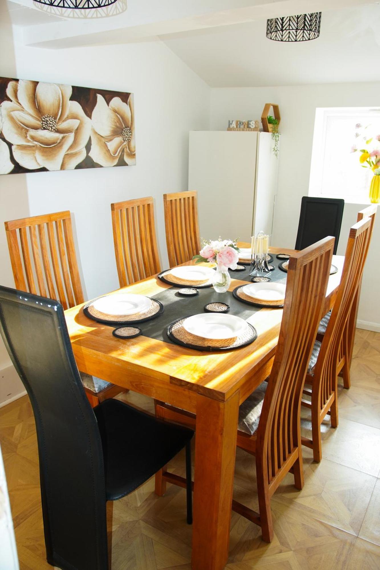 5 Bedroom House Near Cardiff City. Bagian luar foto